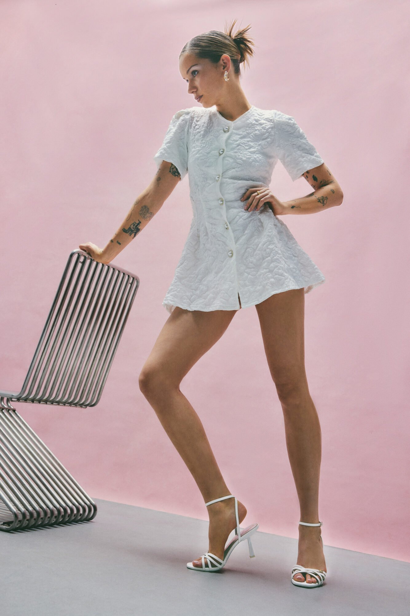 Cny Sp1 25 Model Kenzie Bright White 855