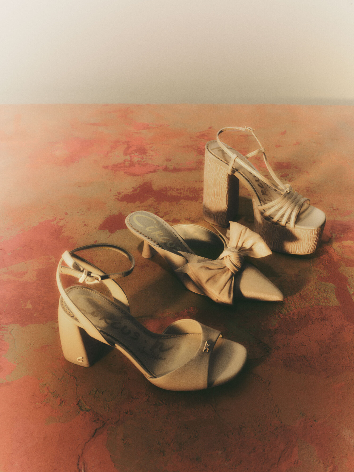 Cny Ss25 2 Still Siena Aria Fiona Vanilla Bean Juliana Pearl 345