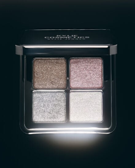 Kjc Cosmic 2 0 Makeup 25 Wet Shimmer Palette Close Up Black Background Cp 453 Hero