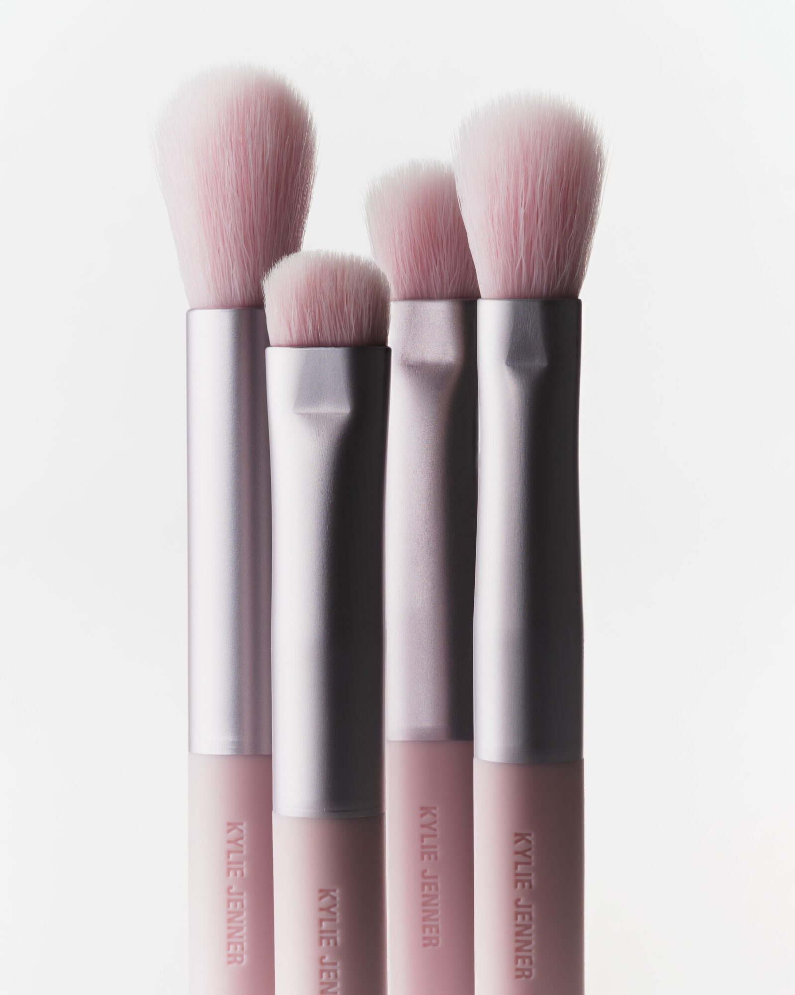 Kjc Eyeb 25 4 Brushes Standing Up Cp 030 Hero