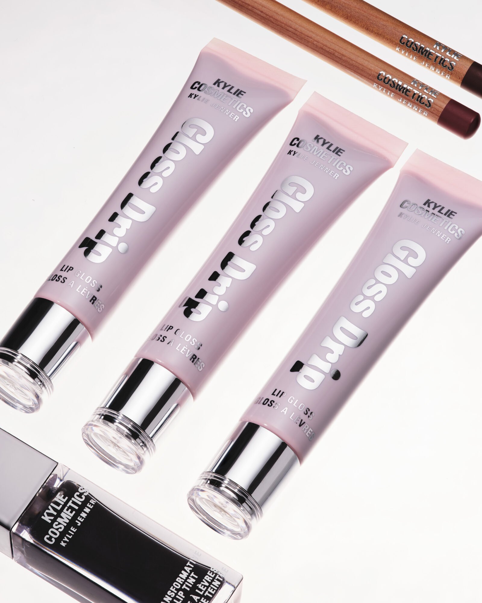 Kjc Holiday 24 Noir Group 04 Cp 1340 Hero