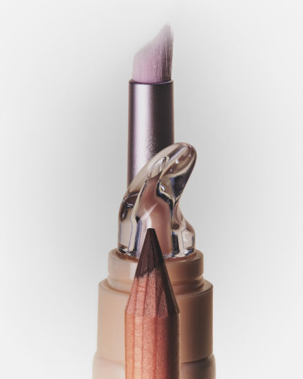 Kjc Lip 25 Lip Butter Butter Cake 1 Pencil Lip Brush Tips Only Yellow Bg Cp 812