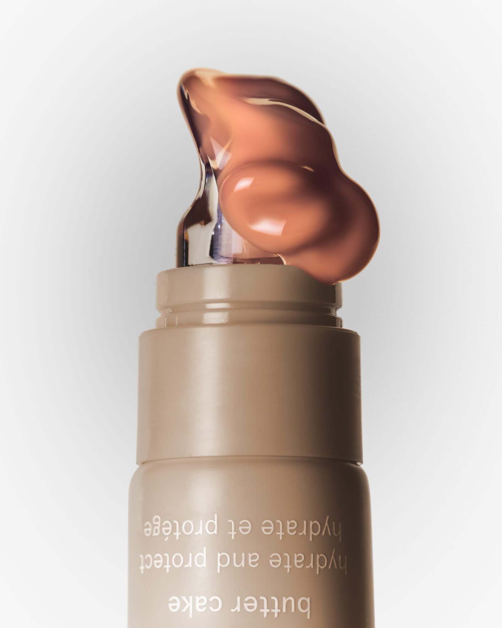 Kjc Lip 25 Lip Butter Butter Cake Drip Down Tube Yellow Bg Cp 781 Hero