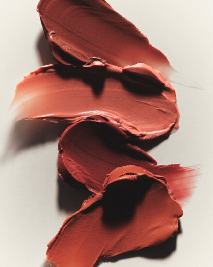 Kjc Tbb 25 Group Cream Background 01 Cp 293 Hero