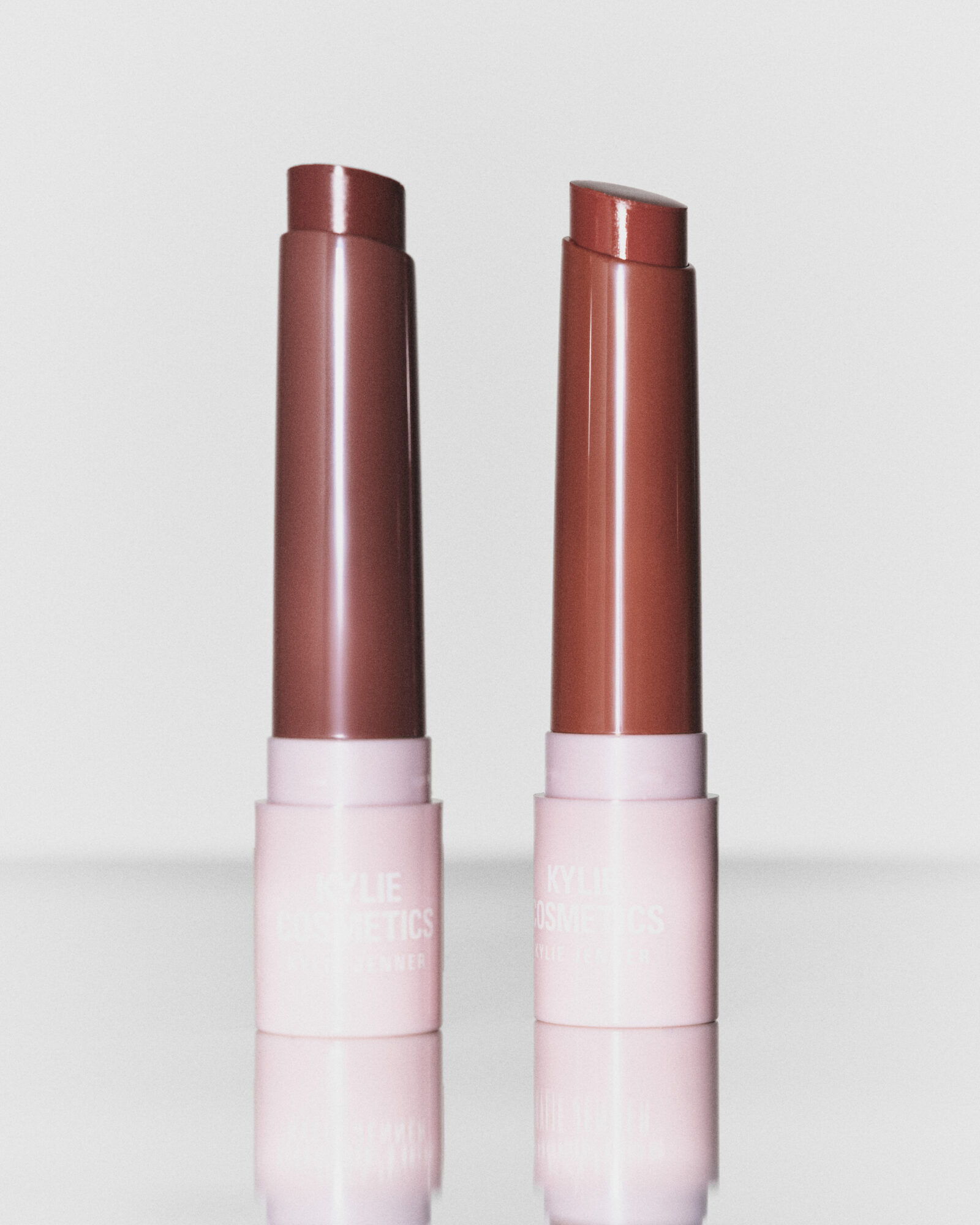 Kjc Tbb 25 Mocha Kiss Honey Cream Background Cp 319 Hero V2