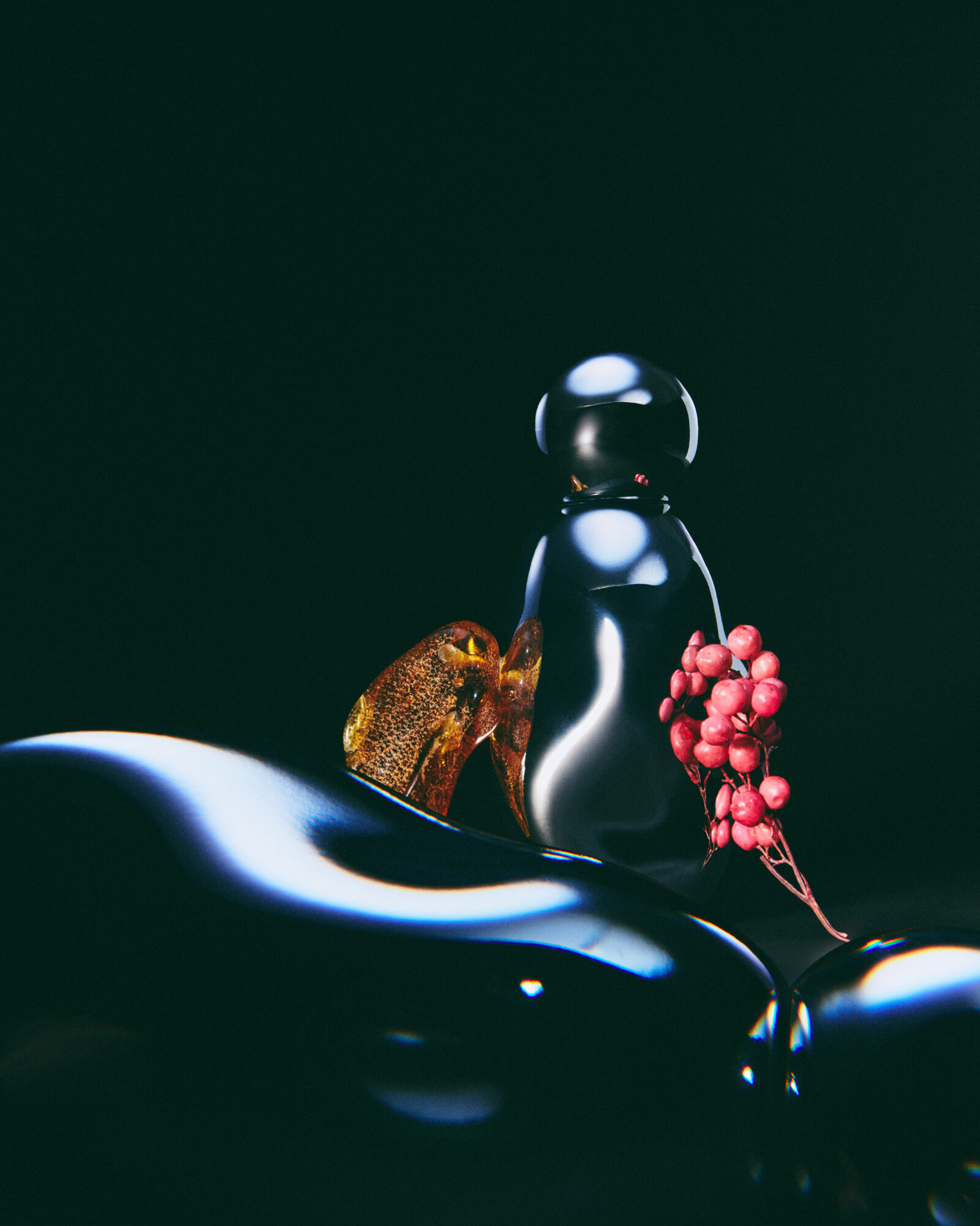 Kjf Cosmic 2 0 25 Ingredients With Bottle Black Background 03 Cp 0526 Hero