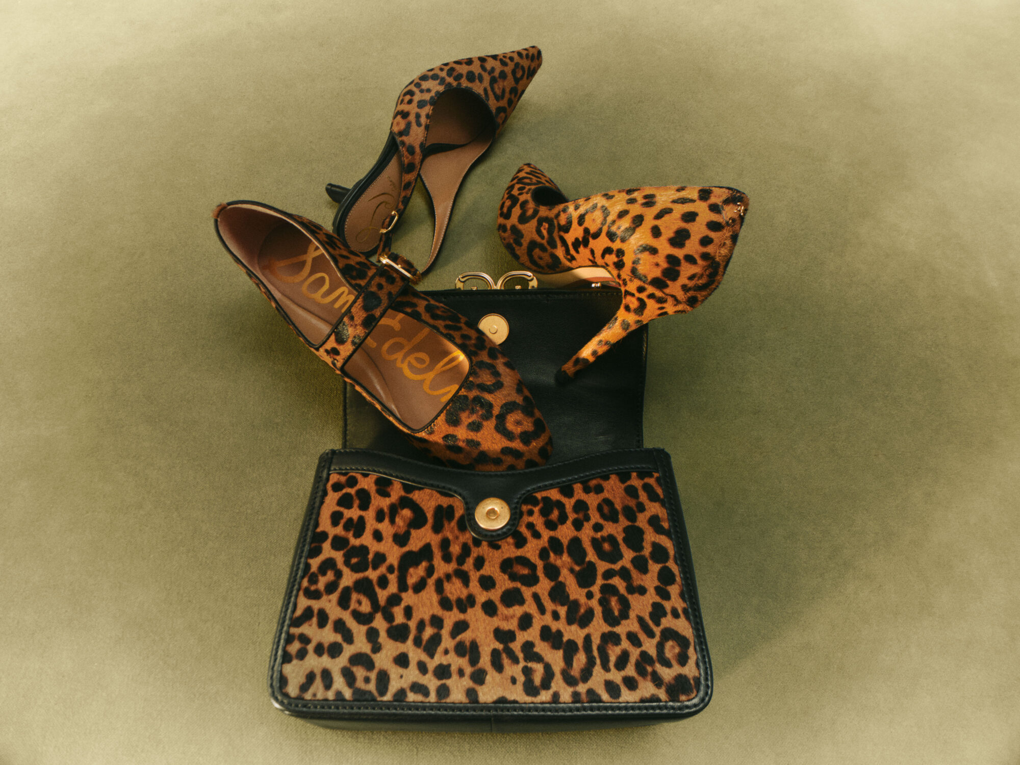 Se F24 1 Still Life Bianka Sling Granada Tan Hazel Granada Tan Michaela Granada Tan Christy Top Handle Crossbody 0900