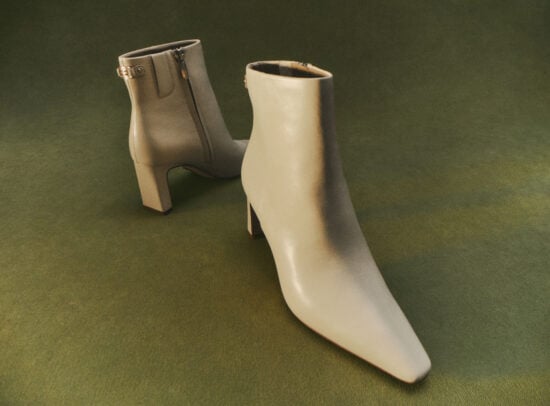 Se F24 1 Still Life Saige Modern Ivory 0170