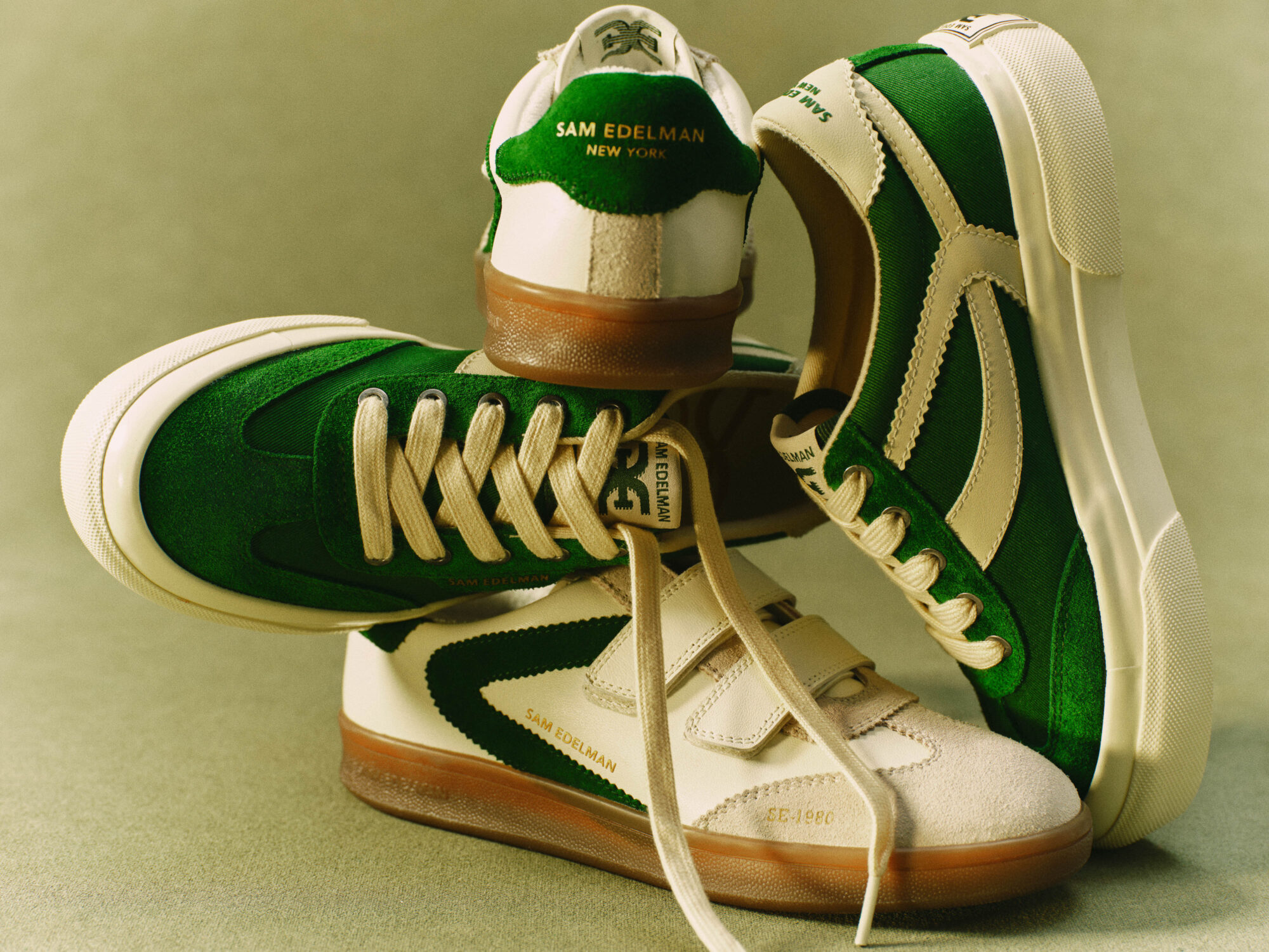 Se F24 1 Still Life Talia Optic White Bright Pine Simone Bright Pine Antique White 0653