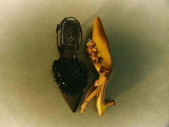 Se F24 1 Still Life Trent Black Dark Pear 0885 1