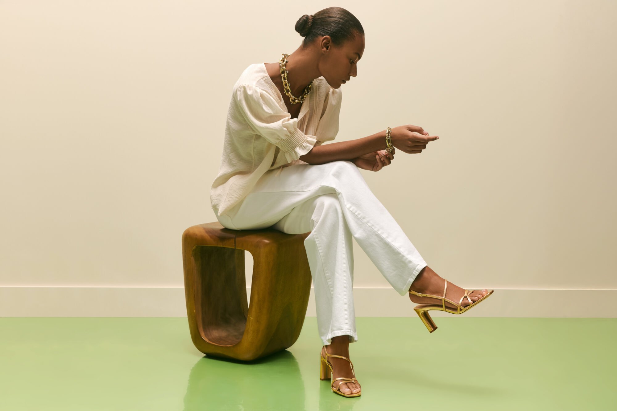 Se Ss25 1 Om Emmie Amber Gold 494