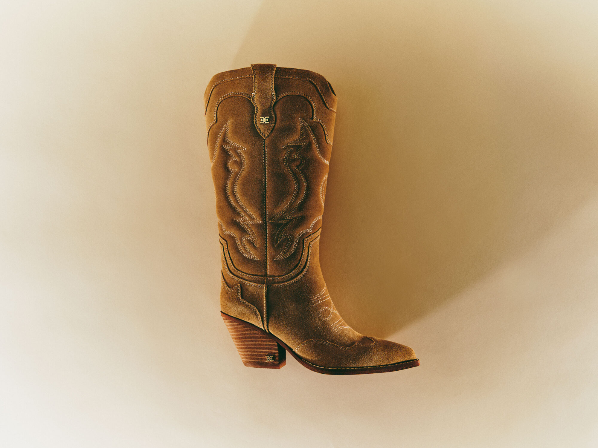 Se Ss25 1 Still James Safari Tan 070