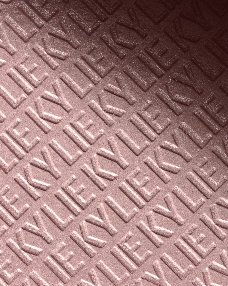 Slate 2024 Photo Kyliecosmetics 98