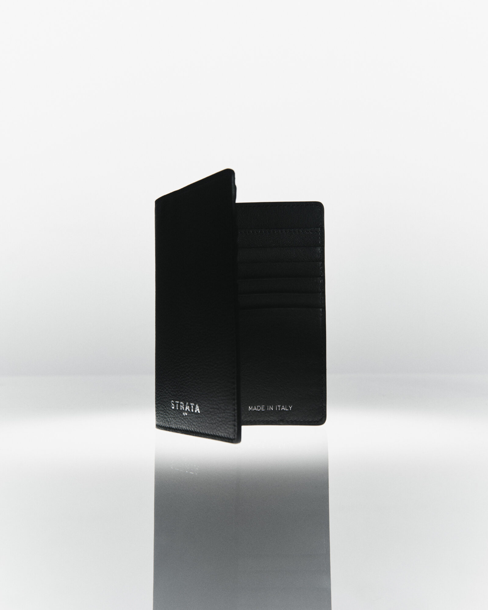 Strata Creative Travel Sleeve Black 019