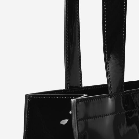 Strata Flat The Carmen Bag Patent Leather 456 Inside